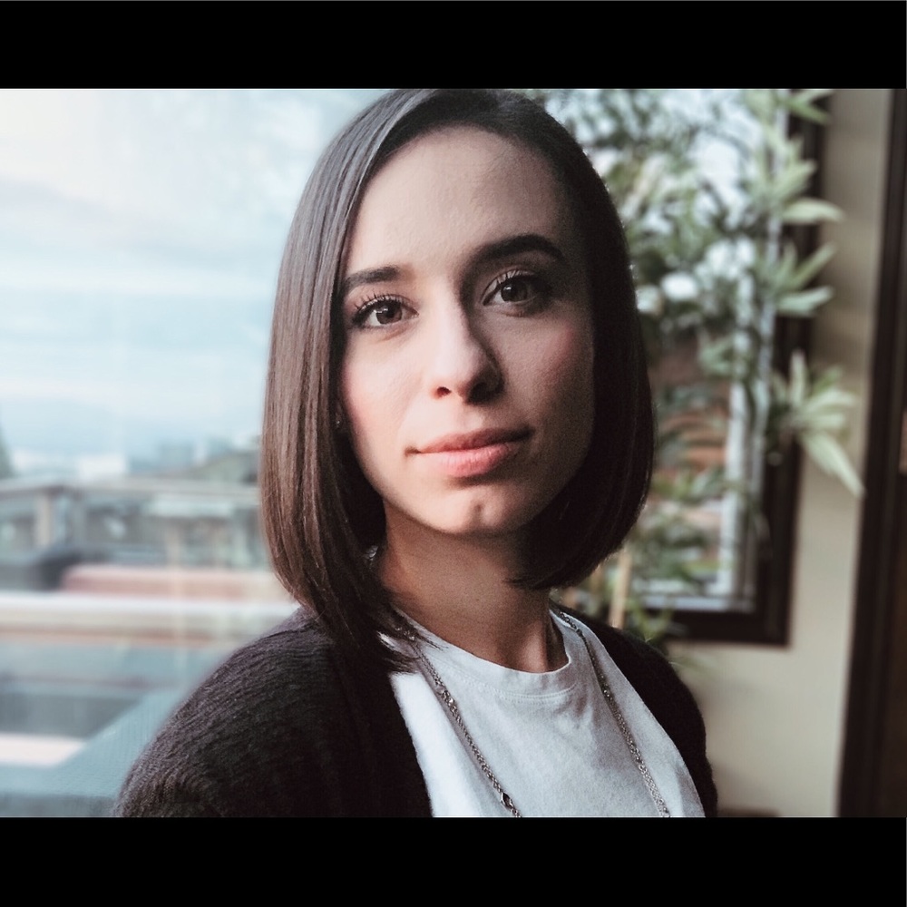 Meet your Posher, Elizabeth